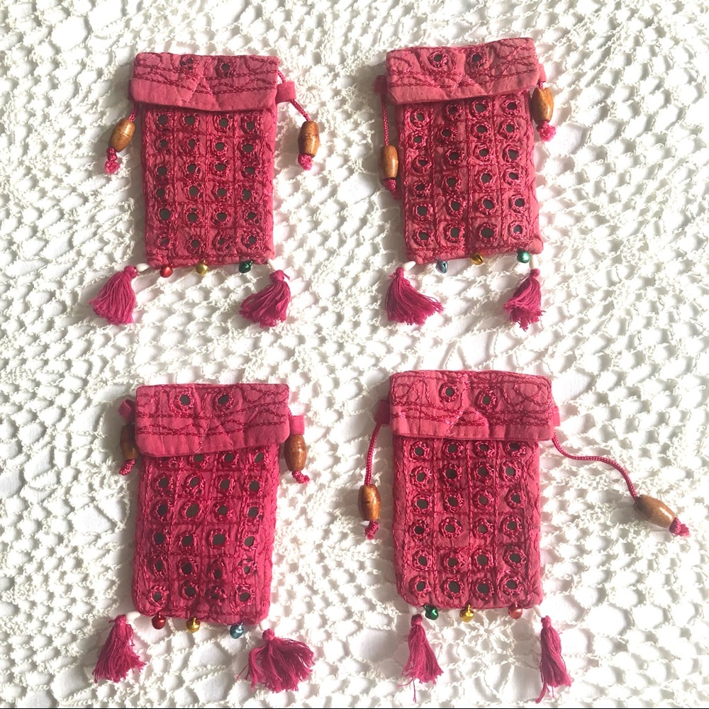 NWOT Boho Dog Treat Crossover Bag Hot Pink Mirrors Puppy Recall Bells Indian - Picture 3 of 4